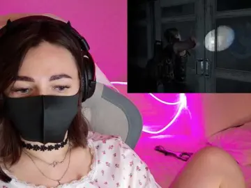 NightMint  live sex cam