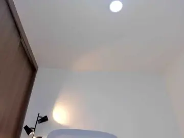 RebeccaBaxter  live sex cam