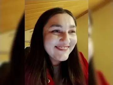 Sofia-Kiss  live sex cam