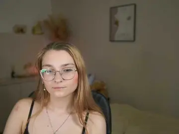 Sophielux18  live sex cam