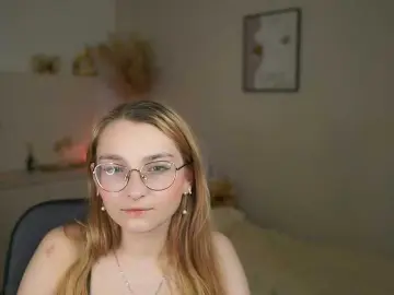 Sophielux18  live sex cam