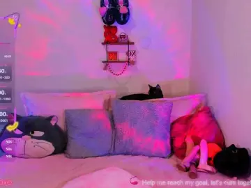 Daphnesweet  live sex cam
