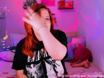 Daphnesweet  live sex cam
