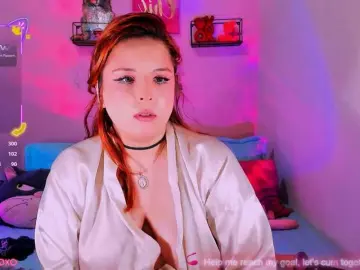 Daphnesweet  live sex cam