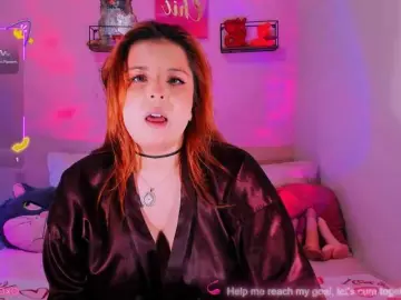 Daphnesweet  live sex cam
