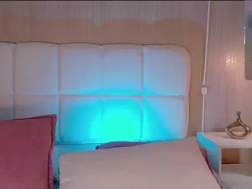 Megan-Holly  live sex cam