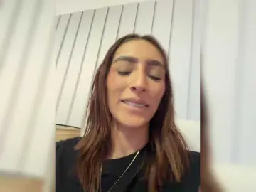 Megan-Holly  live sex cam