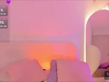 Megan-Holly  live sex cam