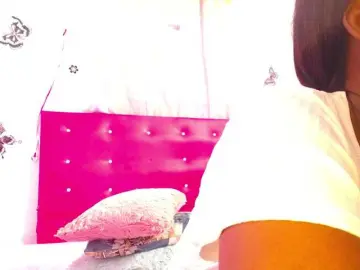 Naugthy-choko  live sex cam