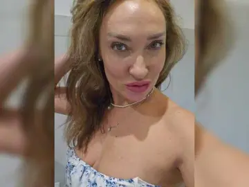 Stella888  live sex cam