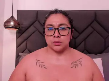 Vicky-lee  live sex cam