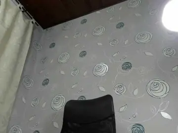 Lunaeva23  live sex cam