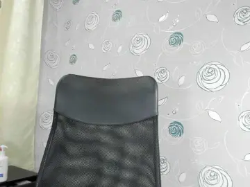 Lunaeva23  live sex cam