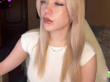 Maksisisia  live sex cam