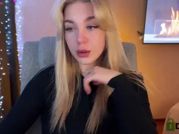 Maksisisia  live sex cam