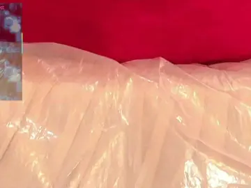 Queensquirtluna  live sex cam