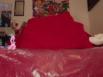 Queensquirtluna  live sex cam