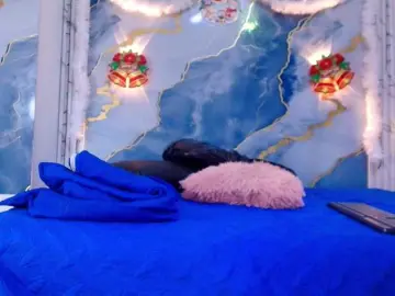 Rayne-lor  live sex cam