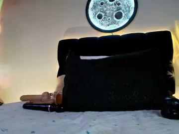 Rayne-lor  live sex cam