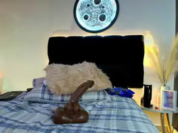 Rayne-lor  live sex cam