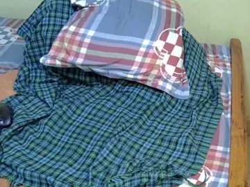 Curvy-goddessa  live sex cam