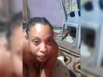 Hennesy-Camila  live sex cam