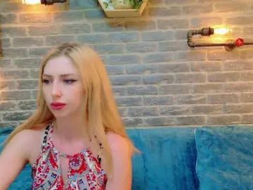 Lisa-Caprice  live sex cam