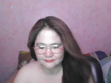 NICEtitspinay  live sex cam