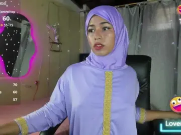 NadiaKarim  live sex cam