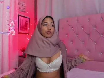 NadiaKarim  live sex cam