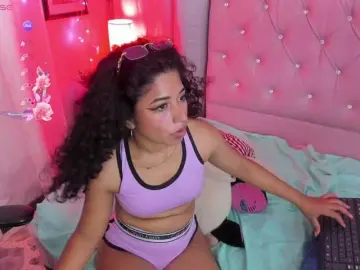 NadiaKarim  live sex cam