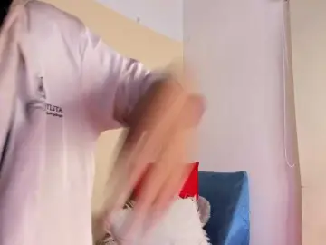 NadiaKarim  live sex cam