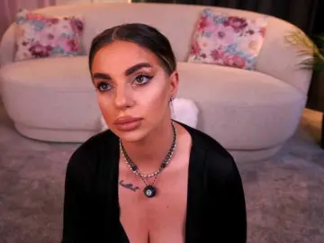 PearlPlenty  live sex cam