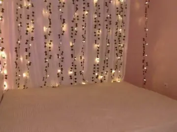 Roxy-Sterling  live sex cam