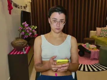 Sashanotfound  live sex cam