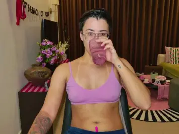 Sashanotfound  live sex cam