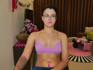 Sashanotfound  live sex cam