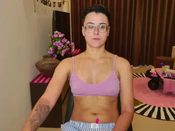 Sashanotfound  live sex cam
