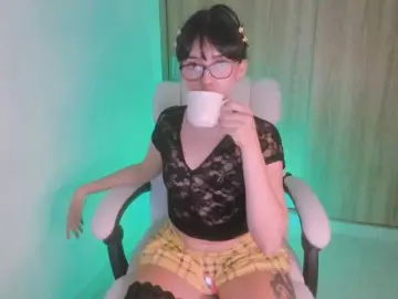 Kiwi-----  live sex cam