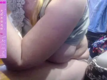 Wetdanger  live sex cam