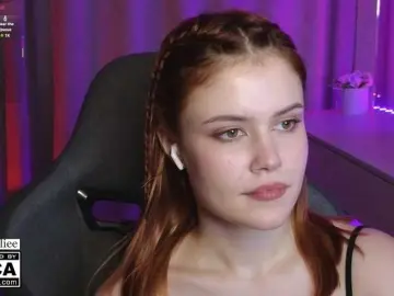 AliceWyliee  live sex cam