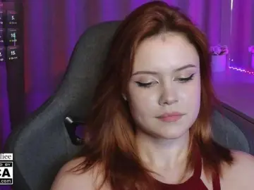 AliceWyliee  live sex cam