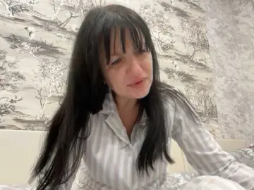 AnnaMaria22  live sex cam