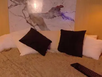 MeganMonroee  live sex cam