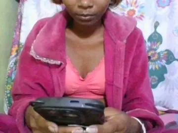 BelleGial  live sex cam