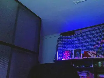 Caraenaranja  live sex cam