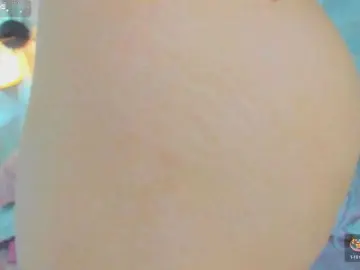 Cutelatinaxxx  live sex cam