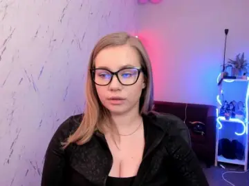 HollyBB  live sex cam