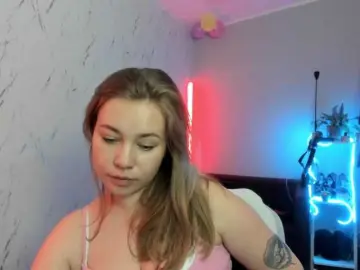 HollyBB  live sex cam
