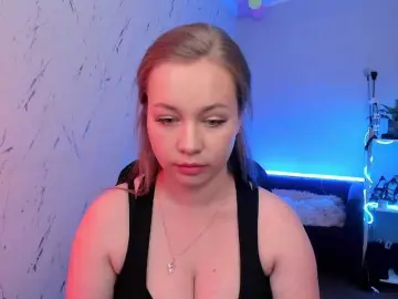 HollyBB  live sex cam